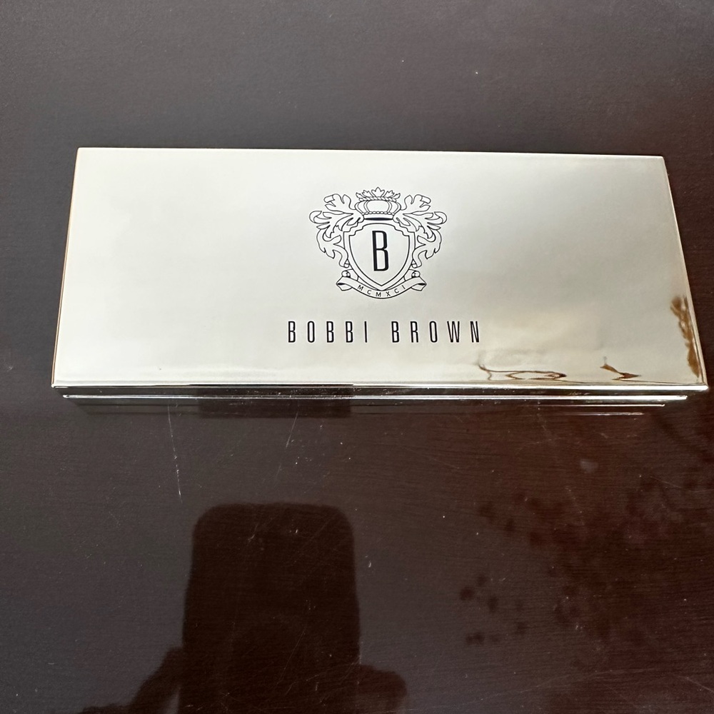 Bobbi Brown Silver Accessory Case